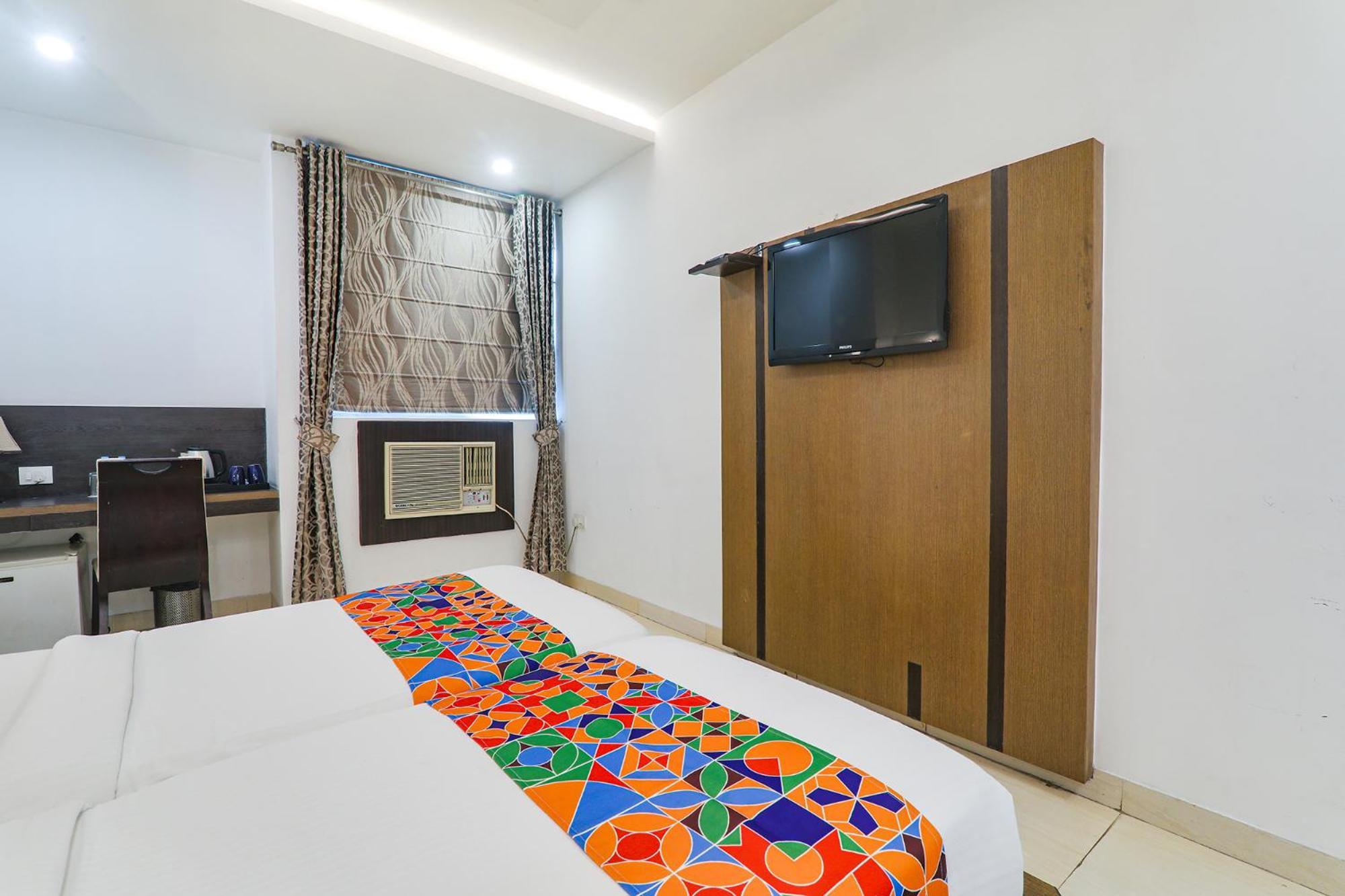 Fabhotel Prime The Continental Лакхнау Екстер'єр фото