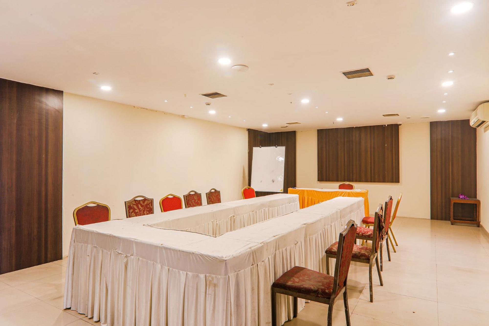 Fabhotel Prime The Continental Лакхнау Екстер'єр фото